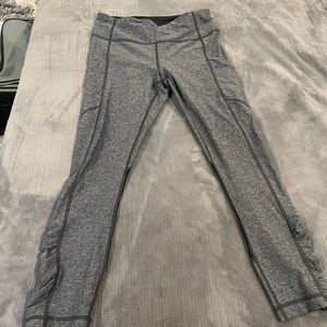 Lululemon grey leggings size 6 great condition